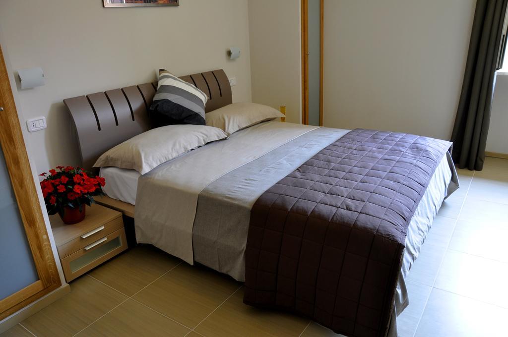 Vecchio Saracino - Carola 1801 Bed and Breakfast Agropoli Værelse billede